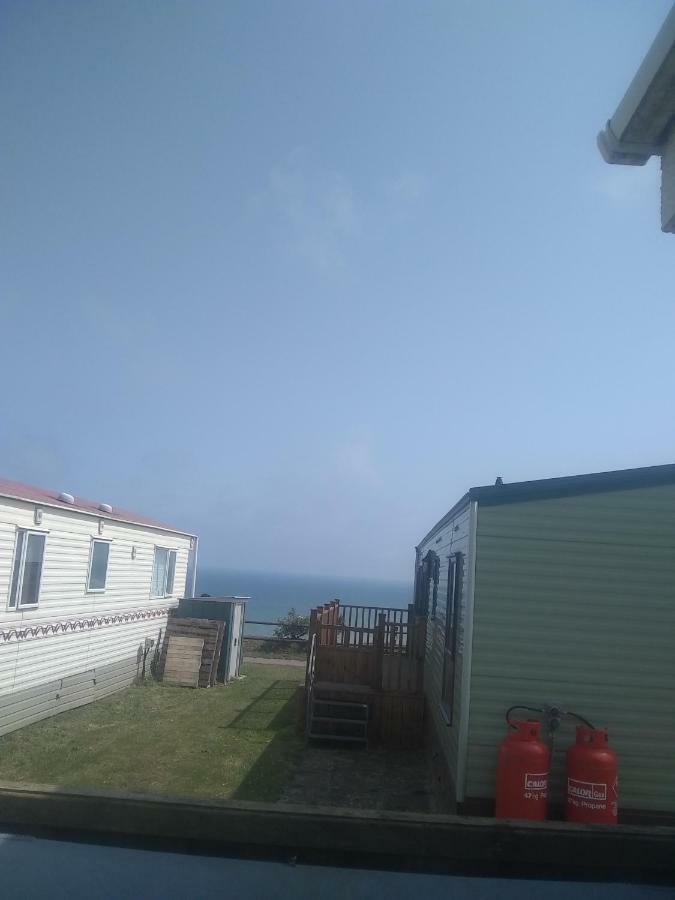 Sunrise View Apartment Trimingham Exterior photo